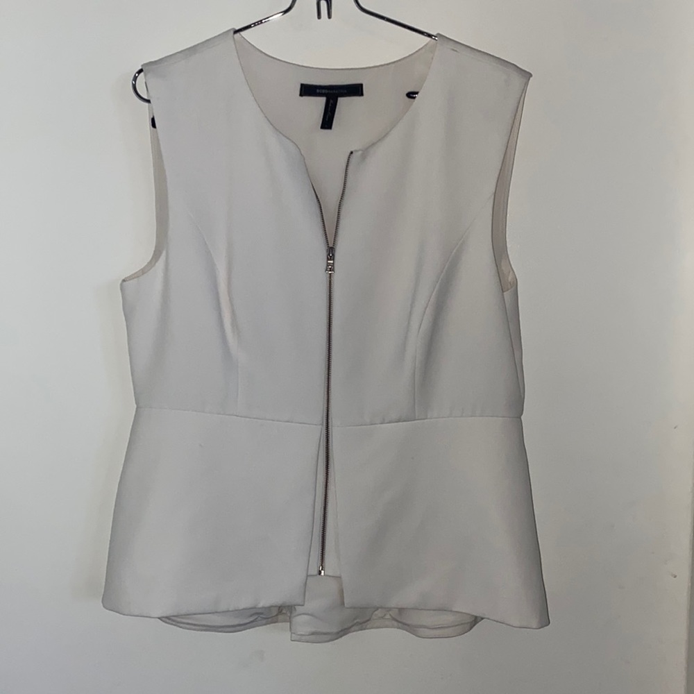 BCBG max Azaria white sleeveless zip vest size 12
